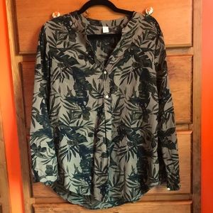 Old Navy Floral shirt